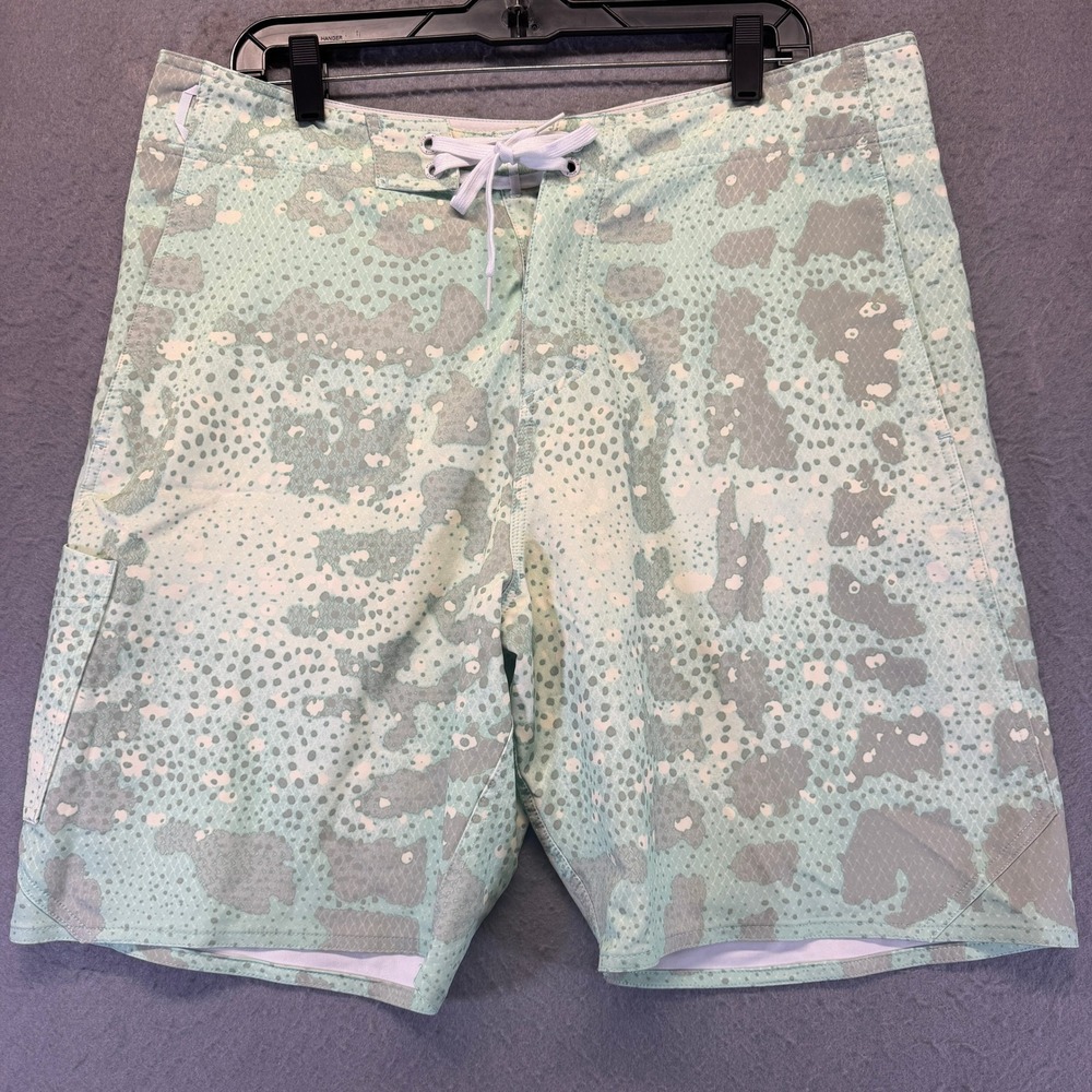 AFTCO Mens Fishing Board Shorts Size 36 Green Grey Scale Camo Pattern 8.5 Inseam